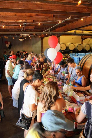 period-project-media-gallery-parties-11_480x480