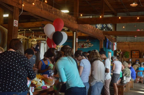 period-project-media-gallery-parties-12_480x480